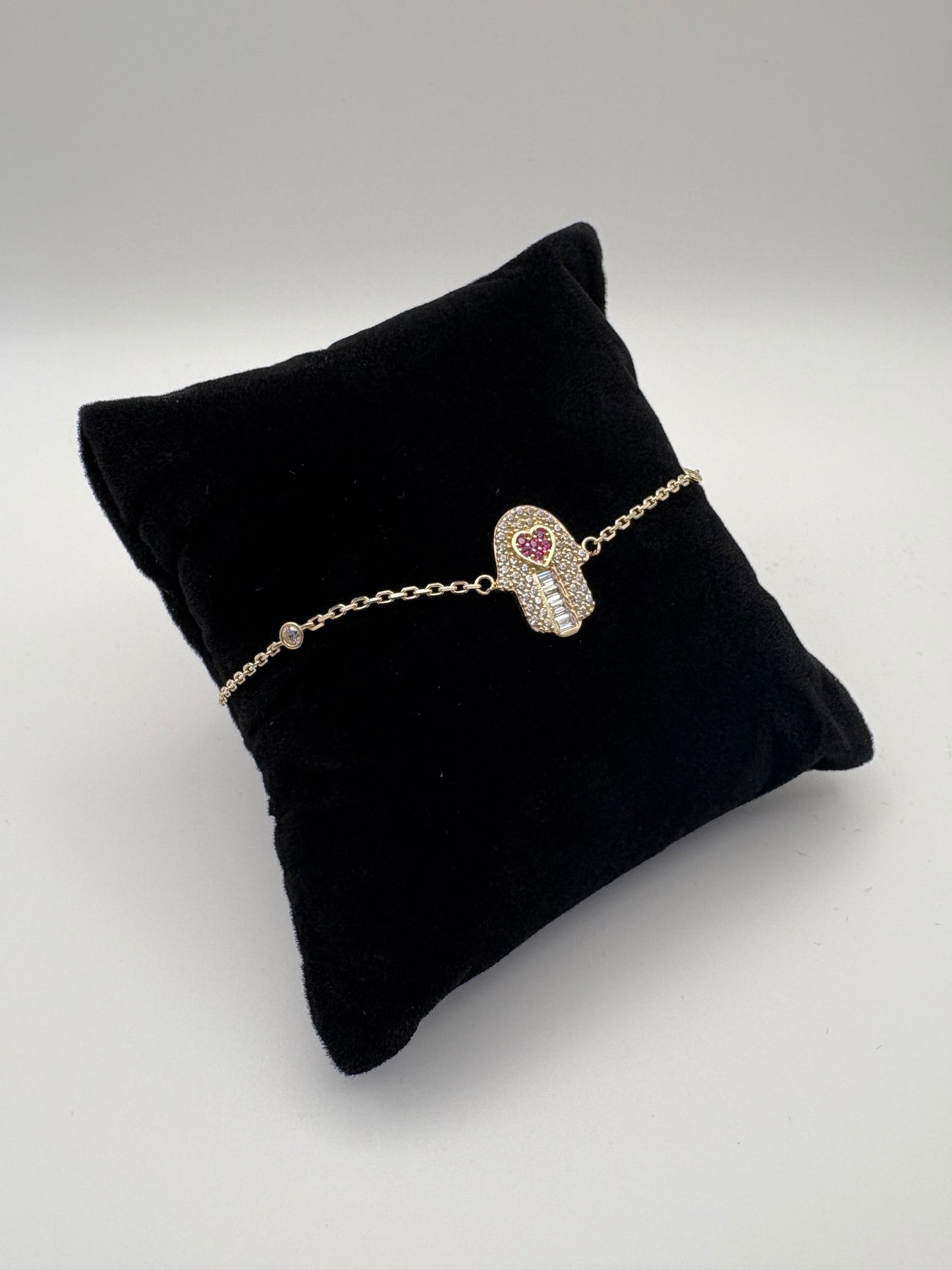 Red heart hand bracelet 10k