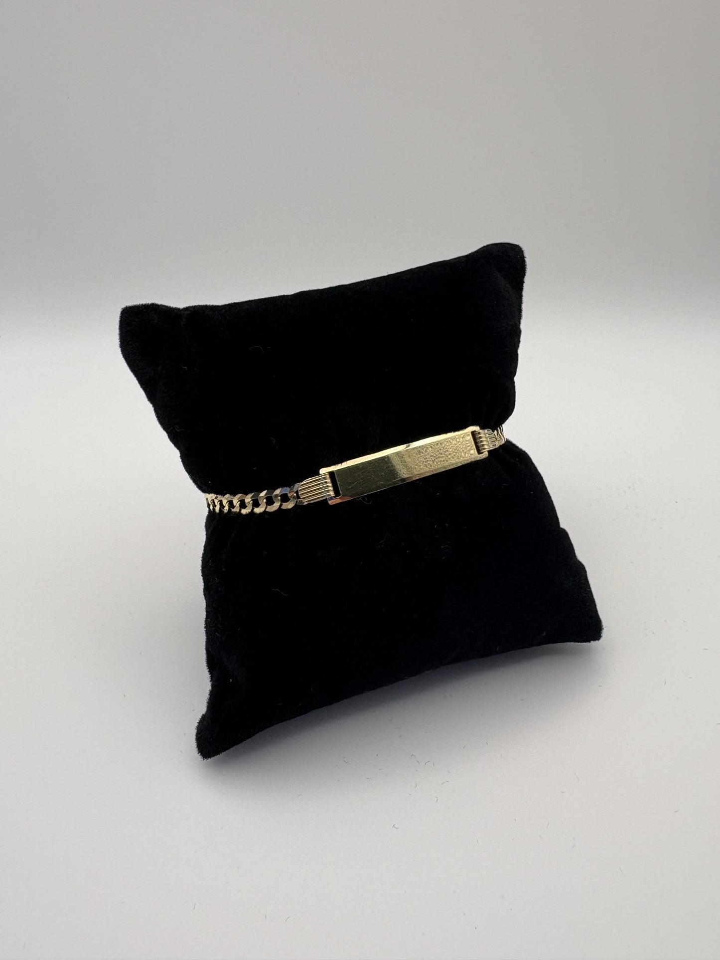 14 k Kids bracelet flat curb