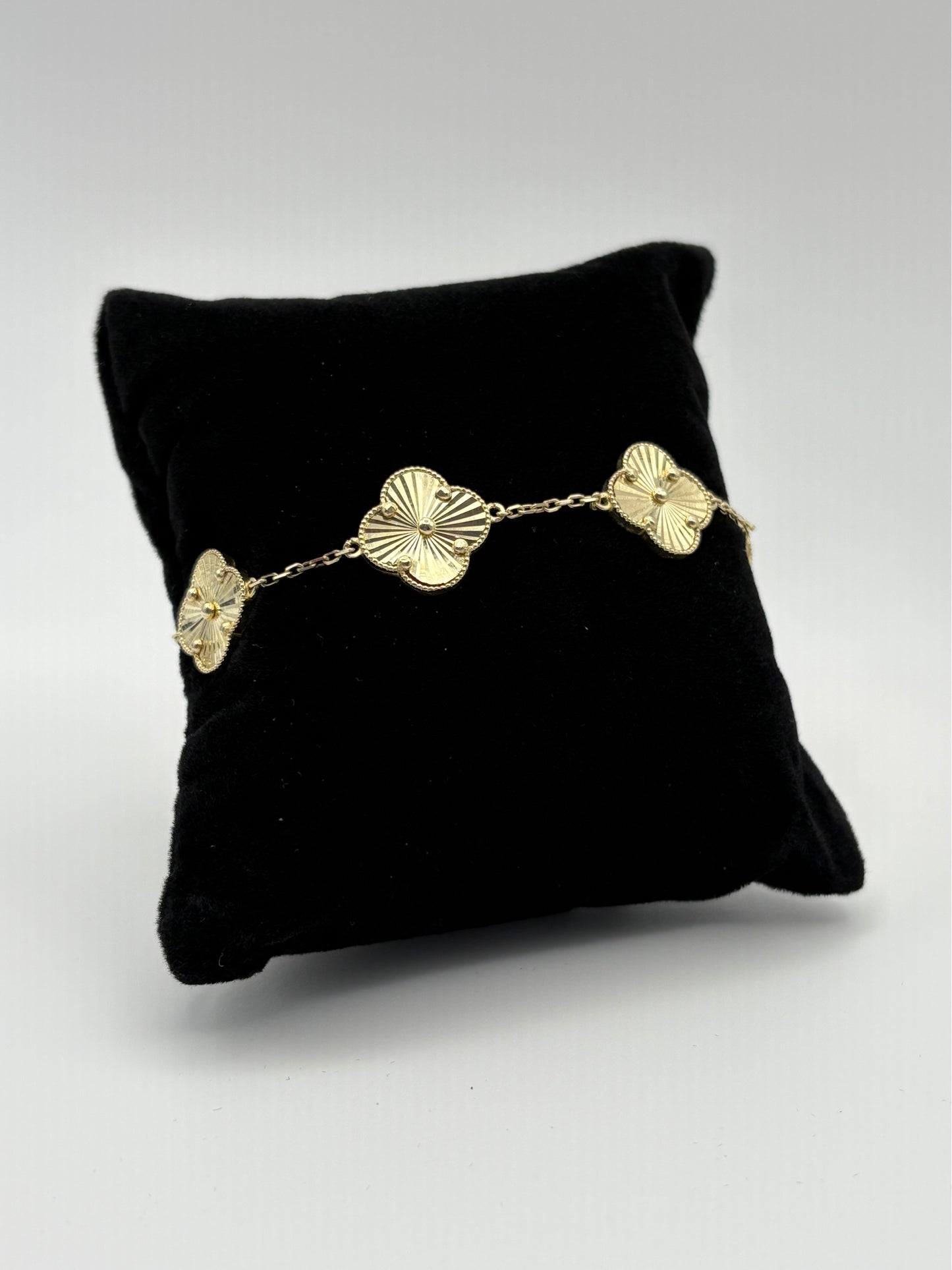 10k five clover bracelet size7