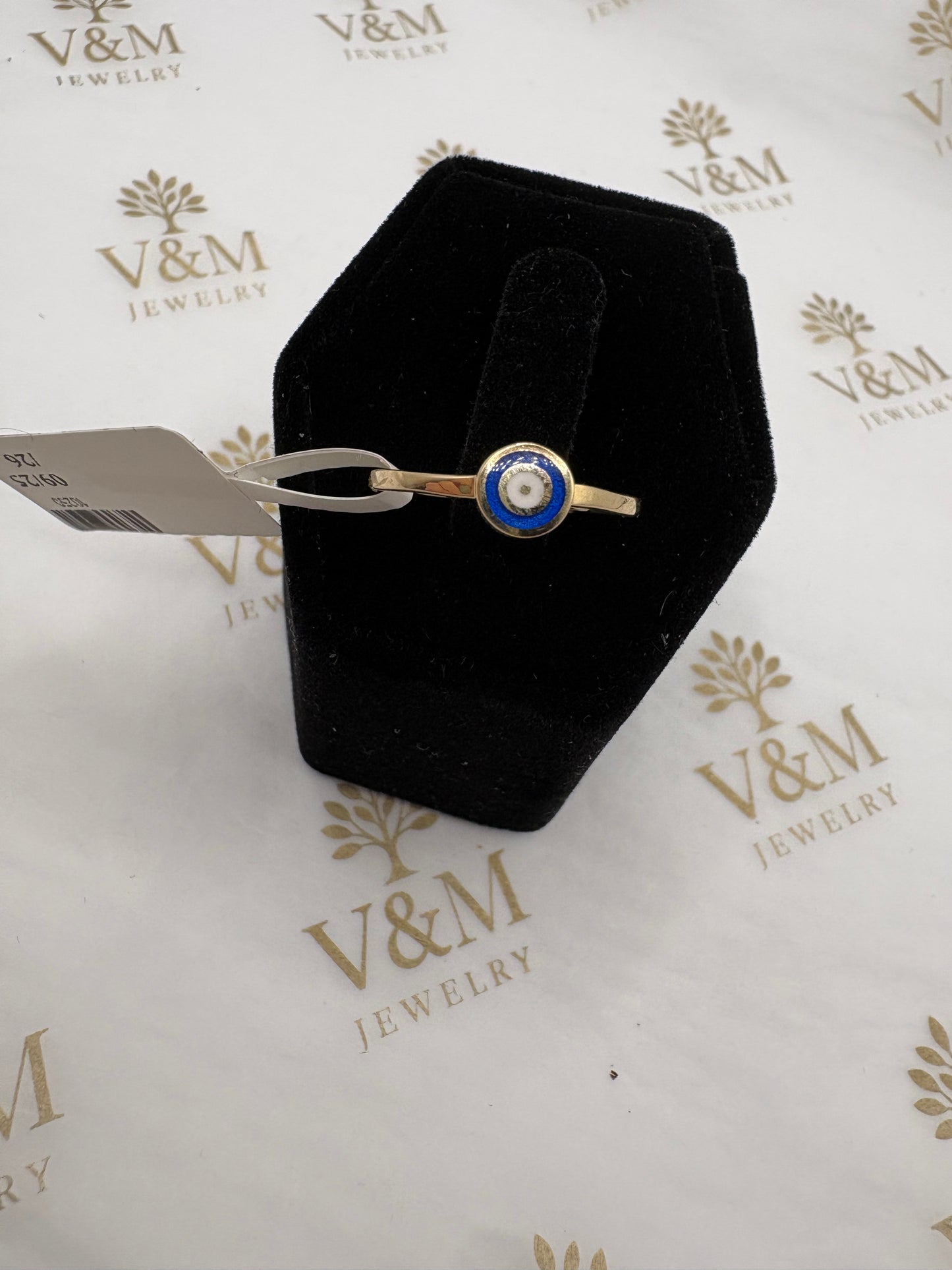 Eye ring 14k size 5.5