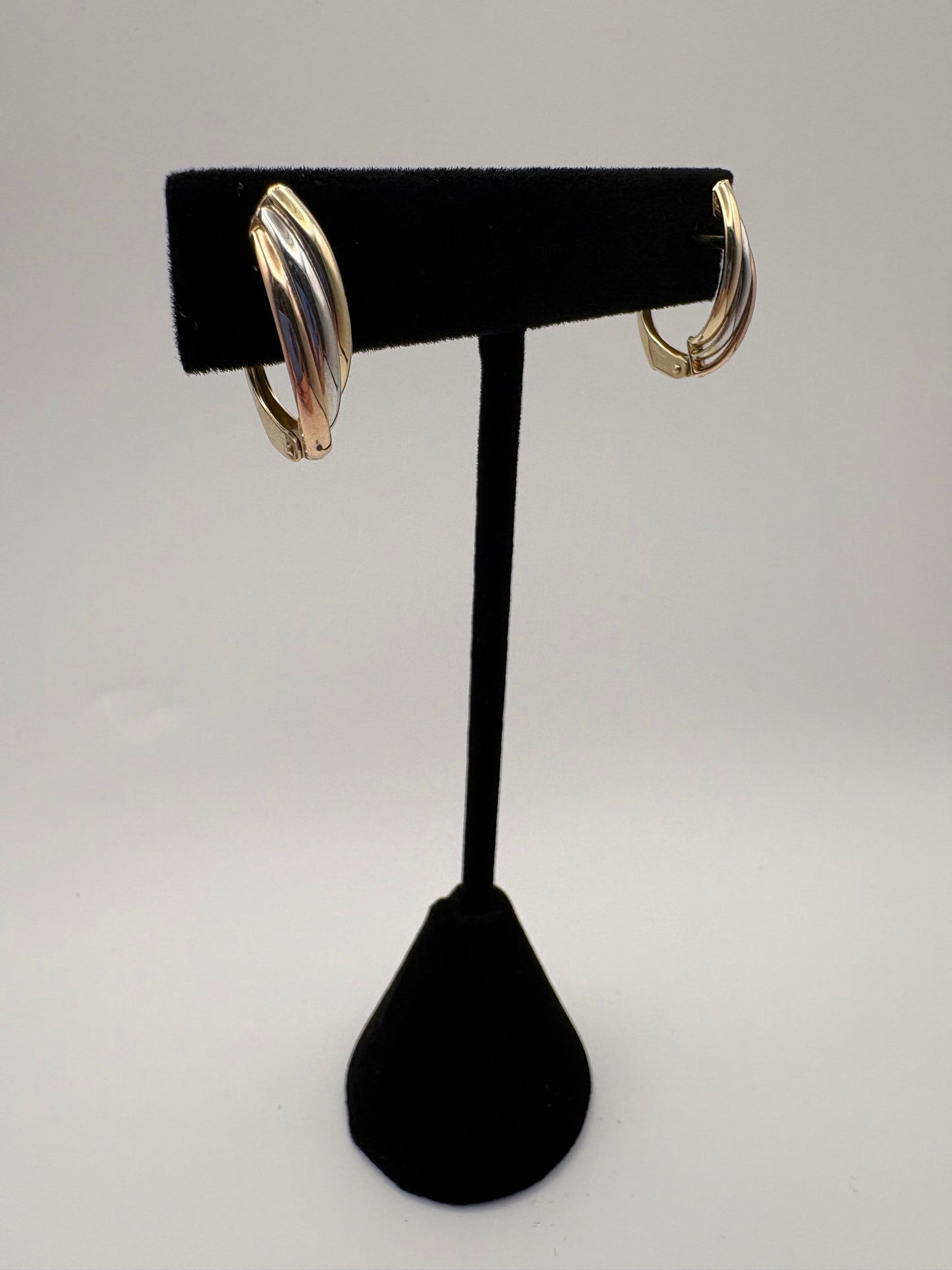 Tri -tone gold earring