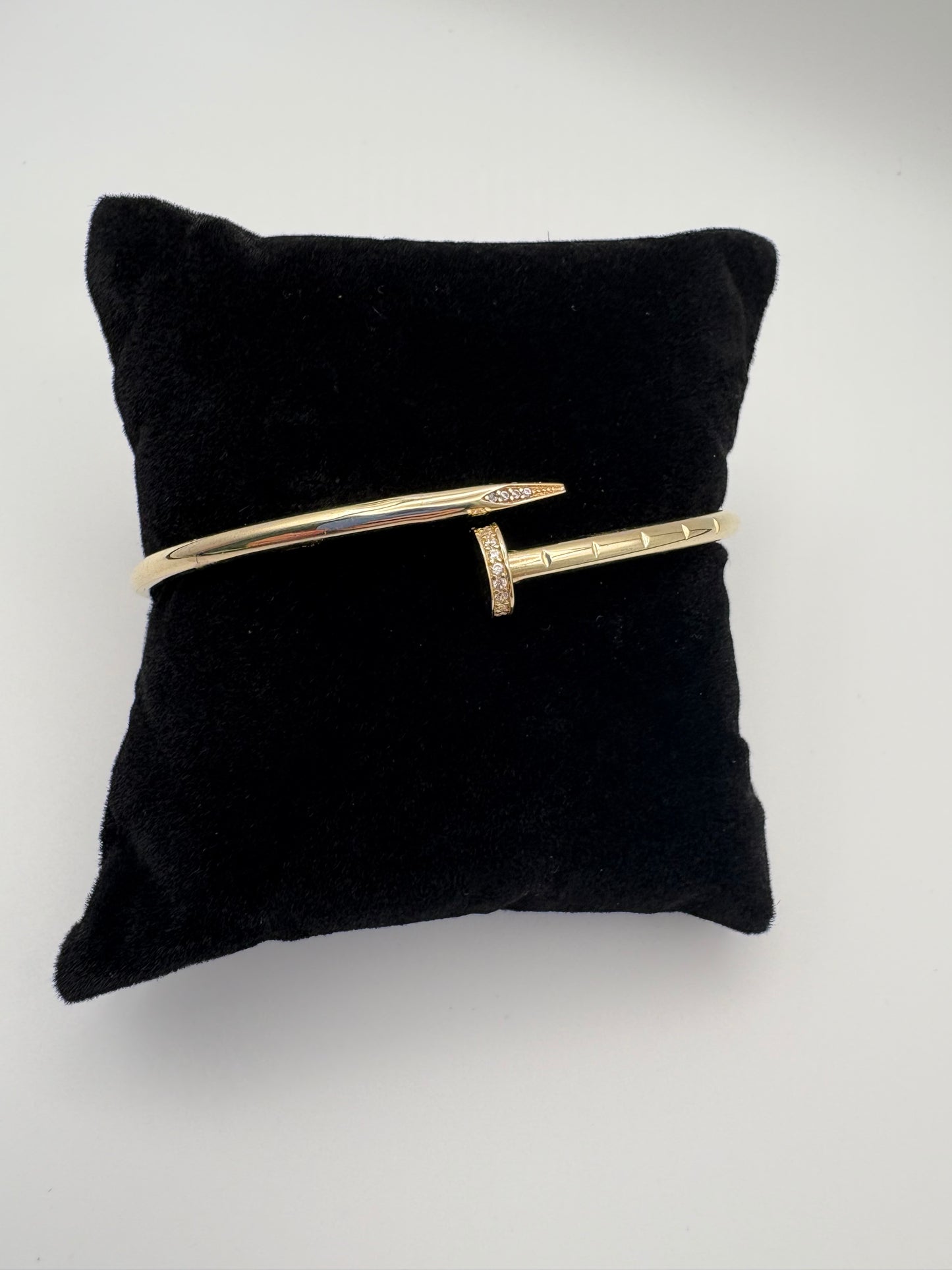 10k Semisolid Nail (women’s bracelet)