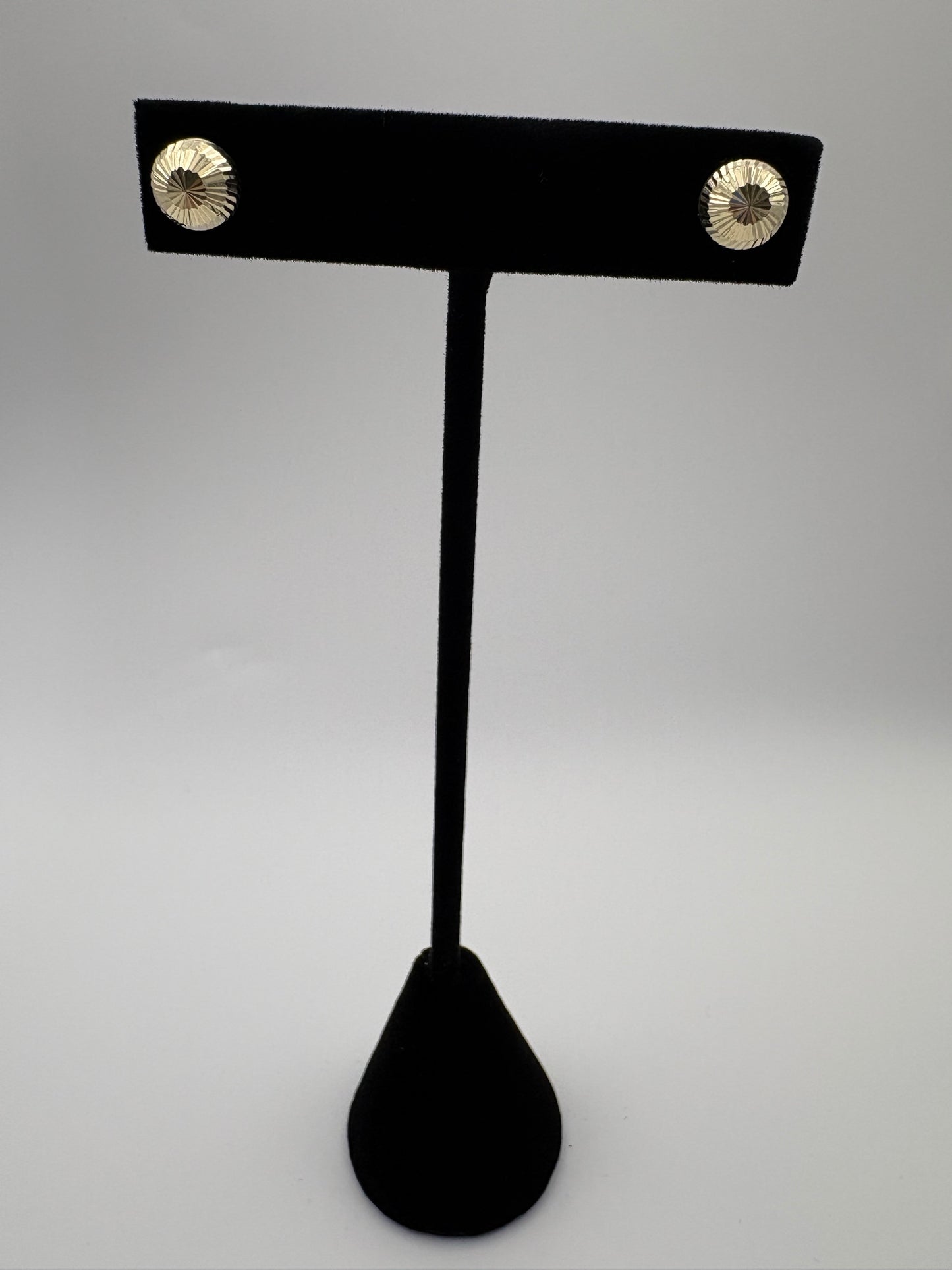 Gold dormilon stud earring 10k