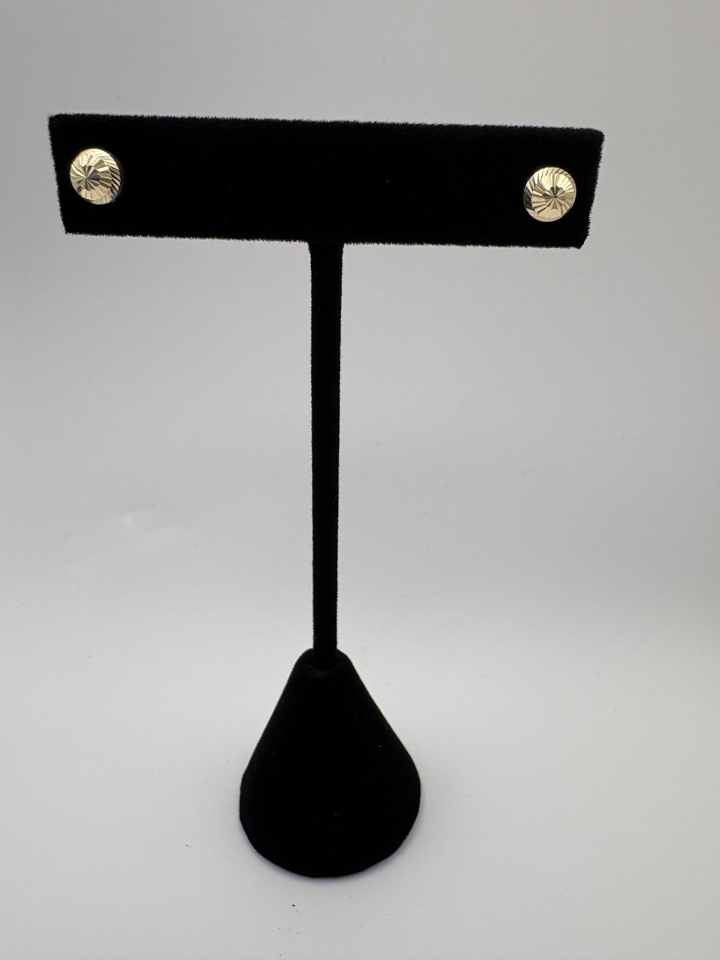 Gold dormilon stud earring 10k