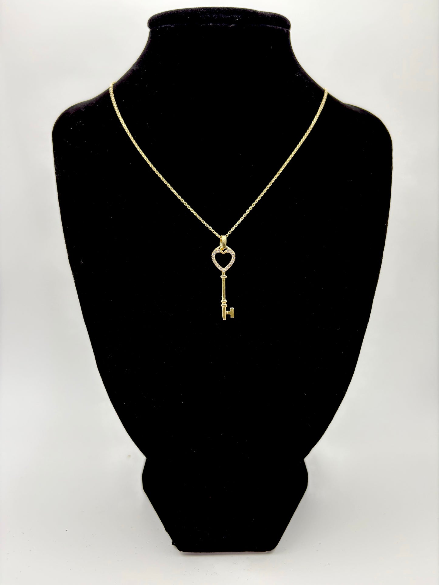 Key Heart Chain 10k