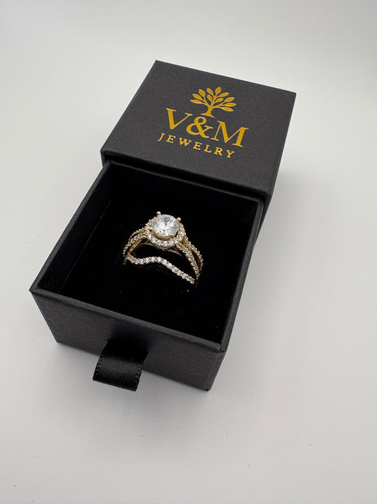 Women’s engagement ring diamond duo 10k size 7