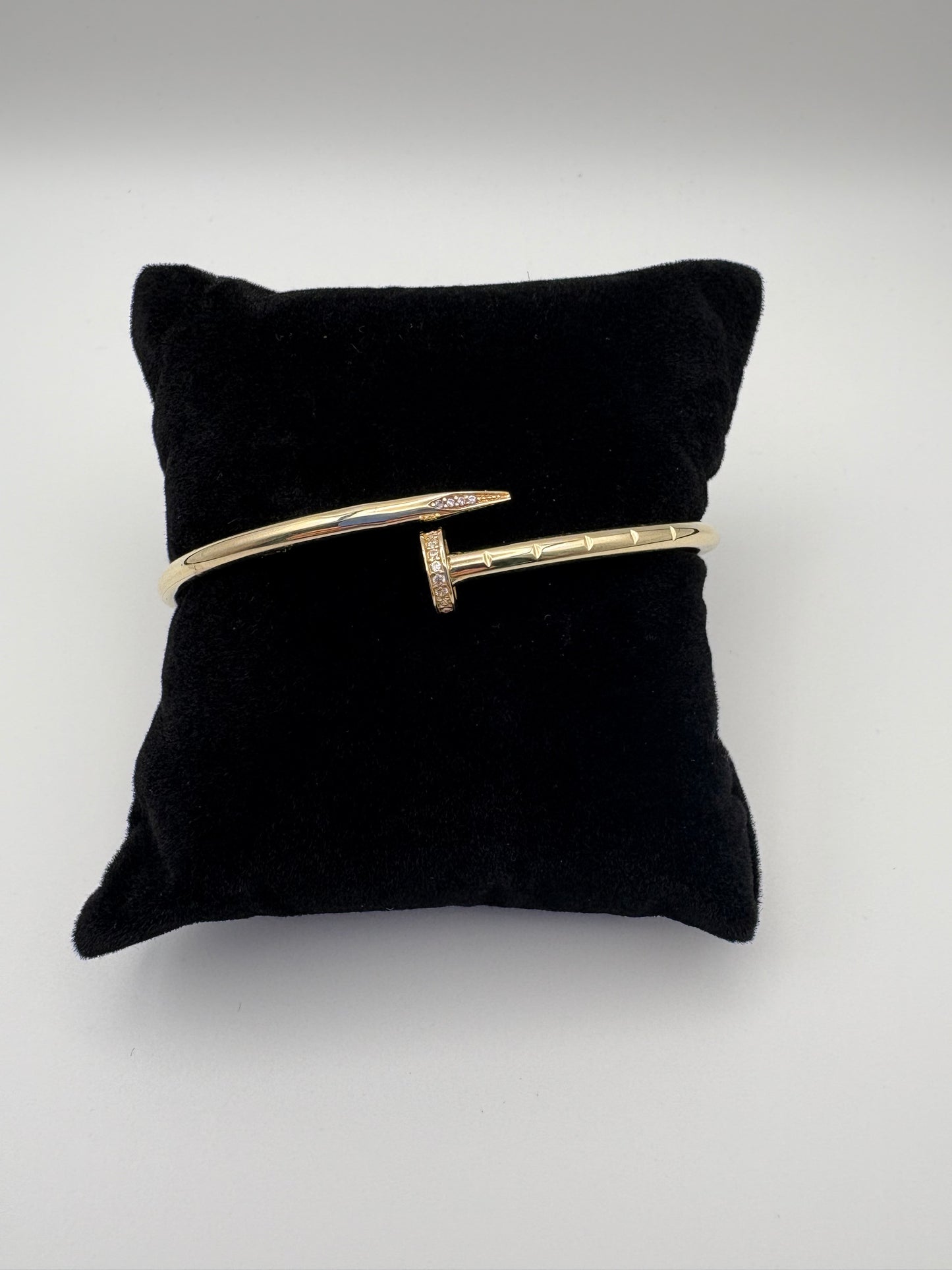 10k Semisolid Nail (women’s bracelet)