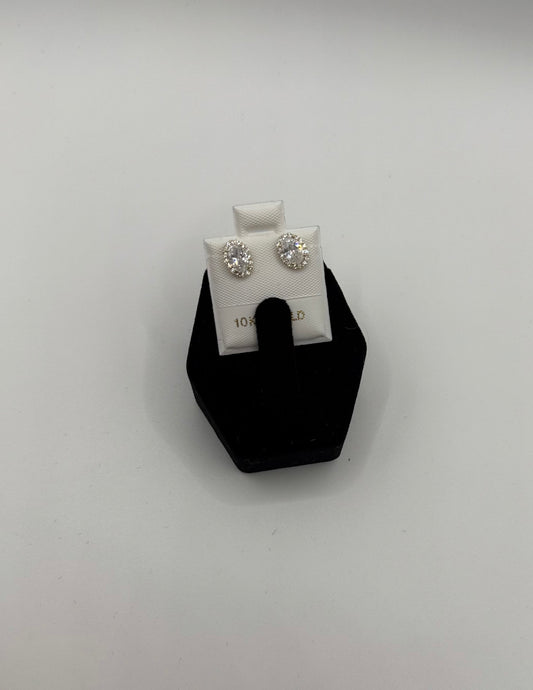 Stud earrings with white stone, 10k gold
