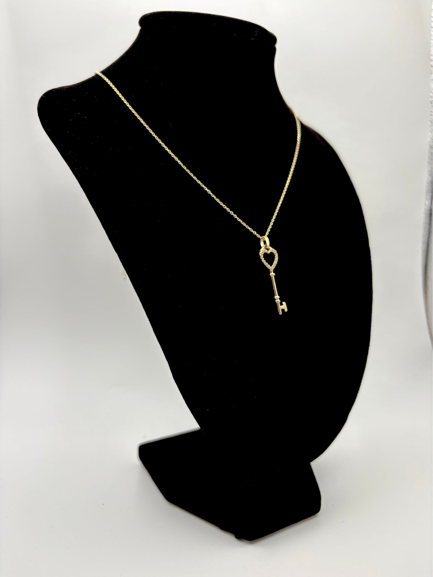 Key Heart Chain 10k
