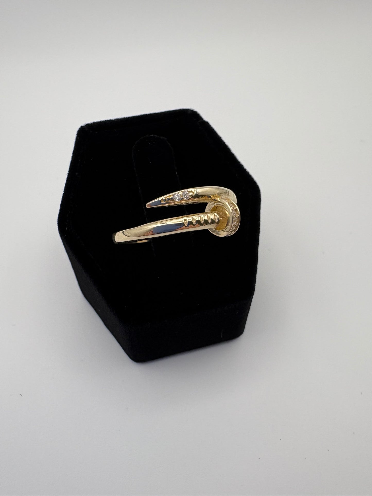 Nail ring size 7 10k
