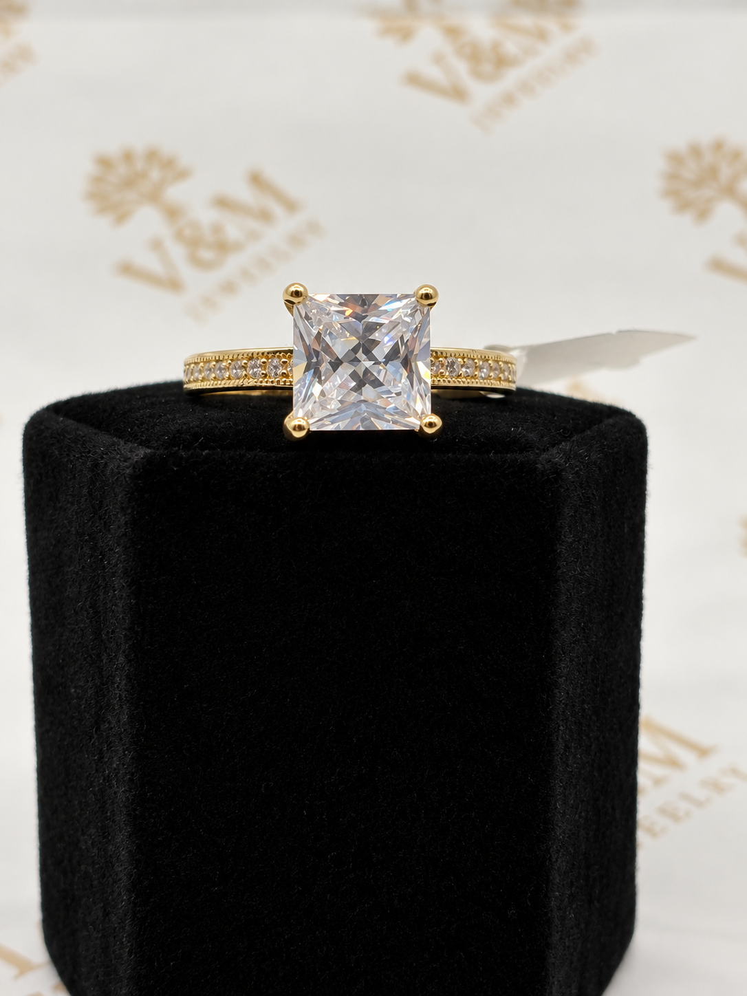 Fancy ring 8/