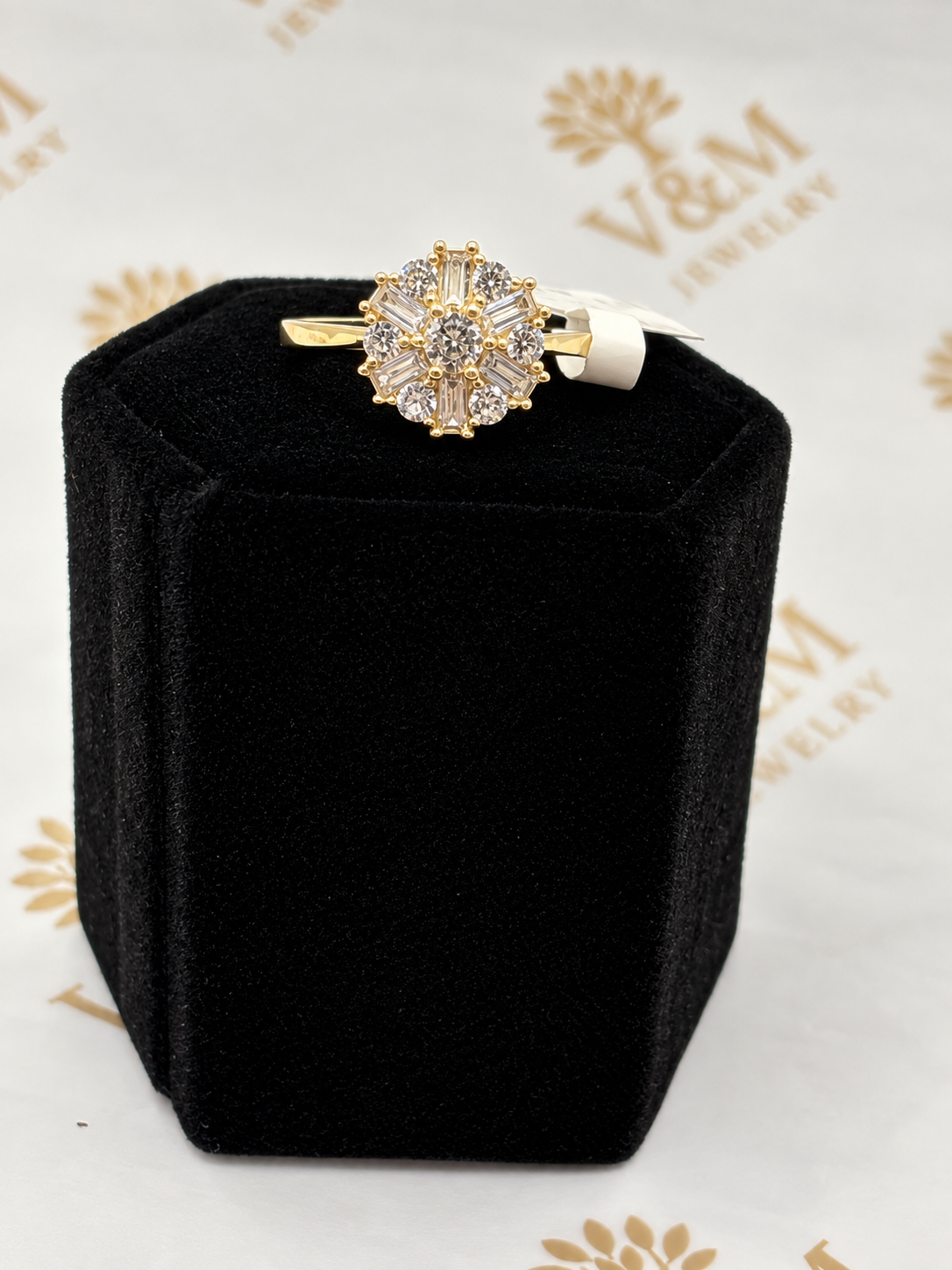 Fancy ring 10k size