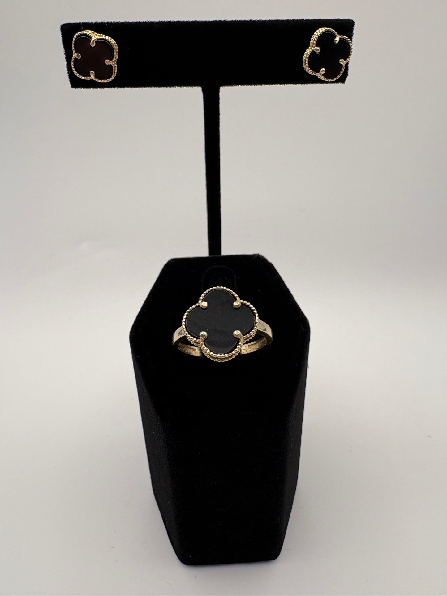 Set 10k Women clover pearl ring /mini earrings