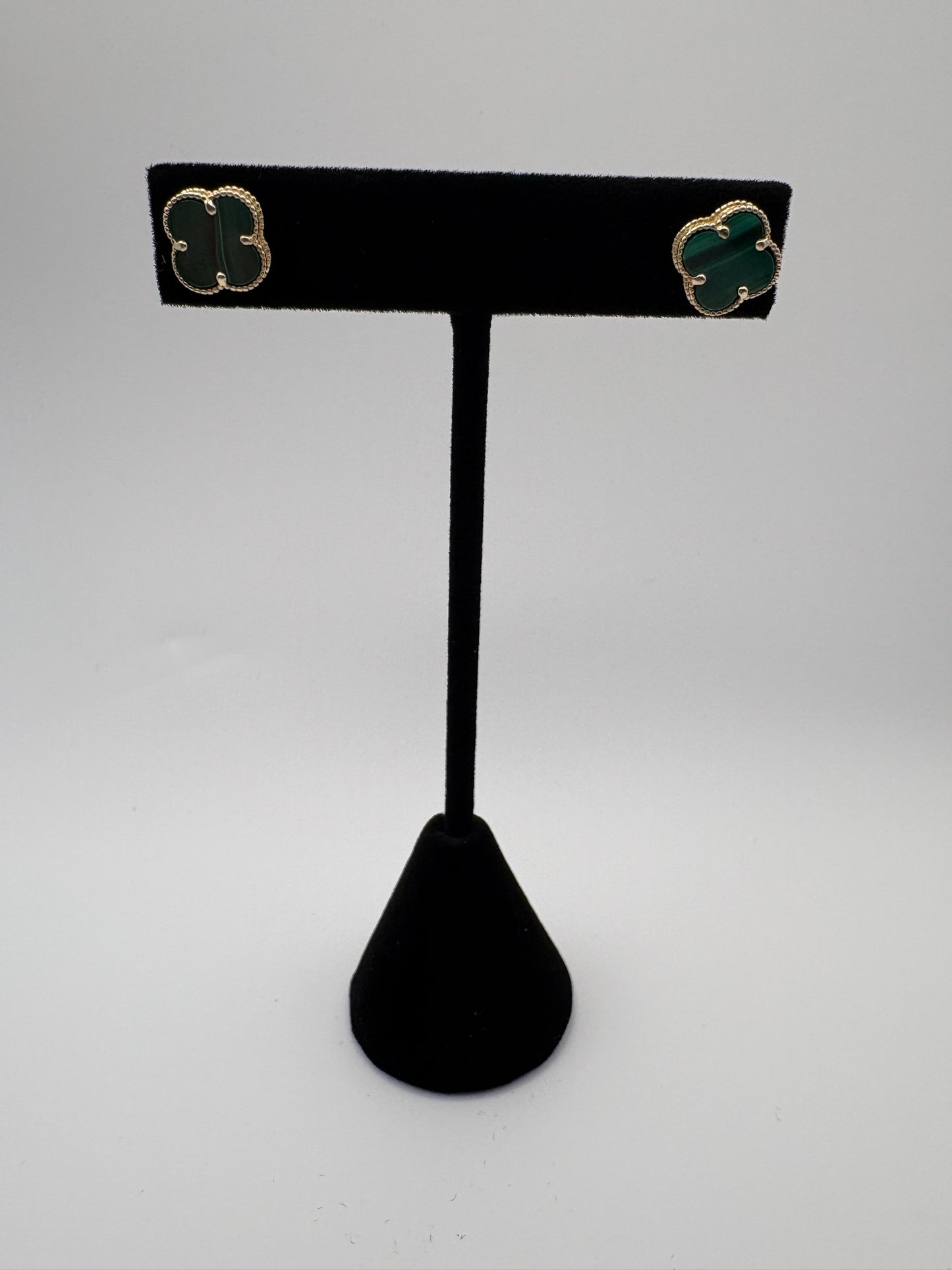 Red clover earring 10k